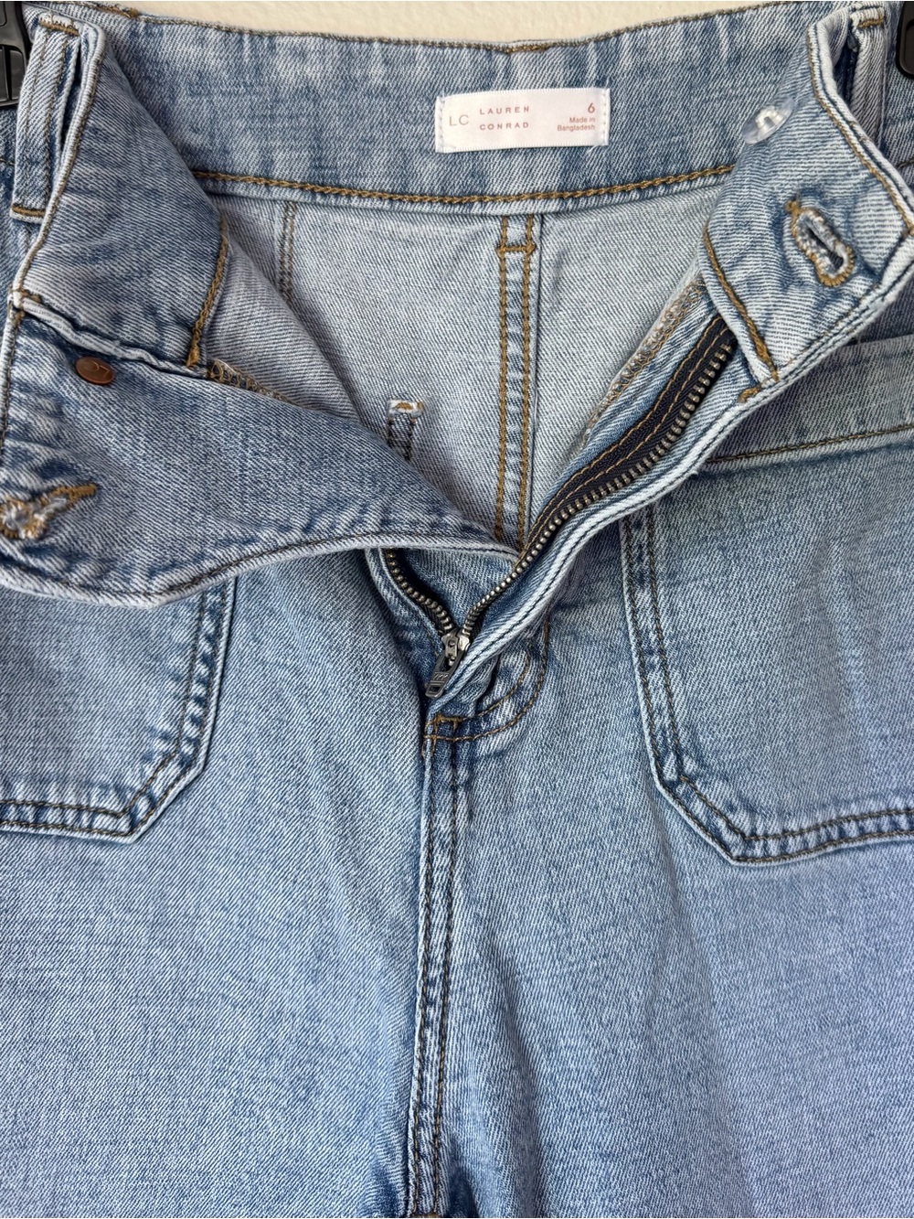 LC Lauren Conrad Light Blue Wide-Leg High-Rise Crop Jeans 6 Patch Pockets Boho - Picture 6 of 9